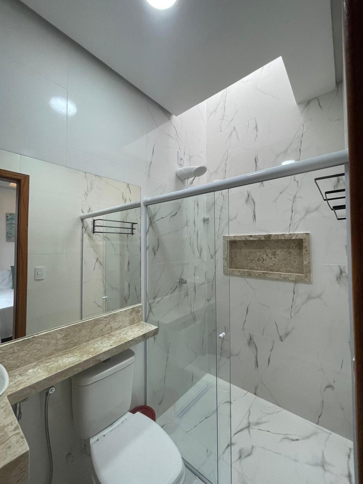Casa Climatizada Duas Suites, Perto Da *